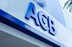Phó Tổng Giám đốc ACB hoàn tất mua 300.000 cổ phiếu