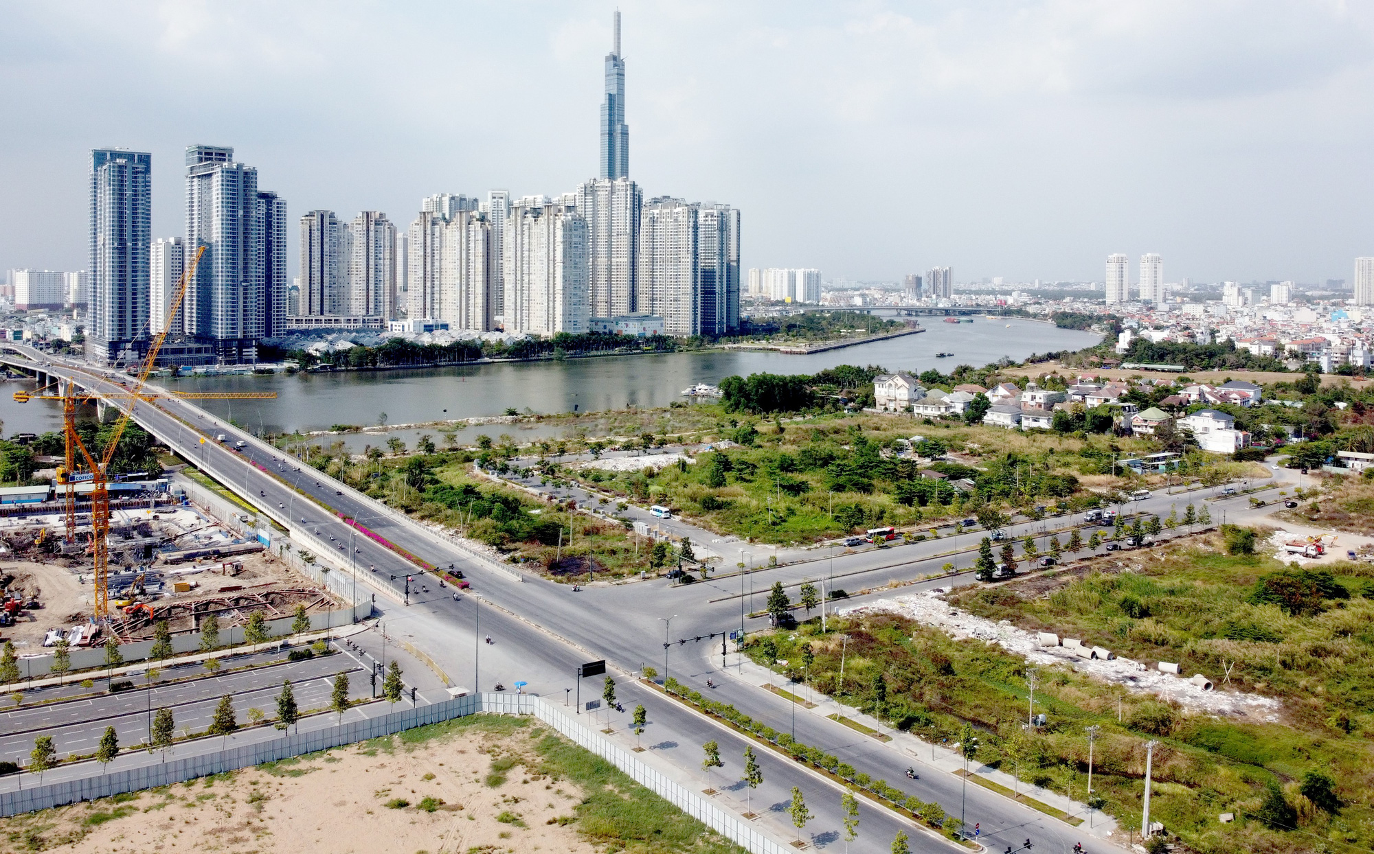 Đất Thủ Thiêm 'lên đỉnh' và kịch bản về một khu đô thị hoang hóa trong tương lai - Ảnh 6.
