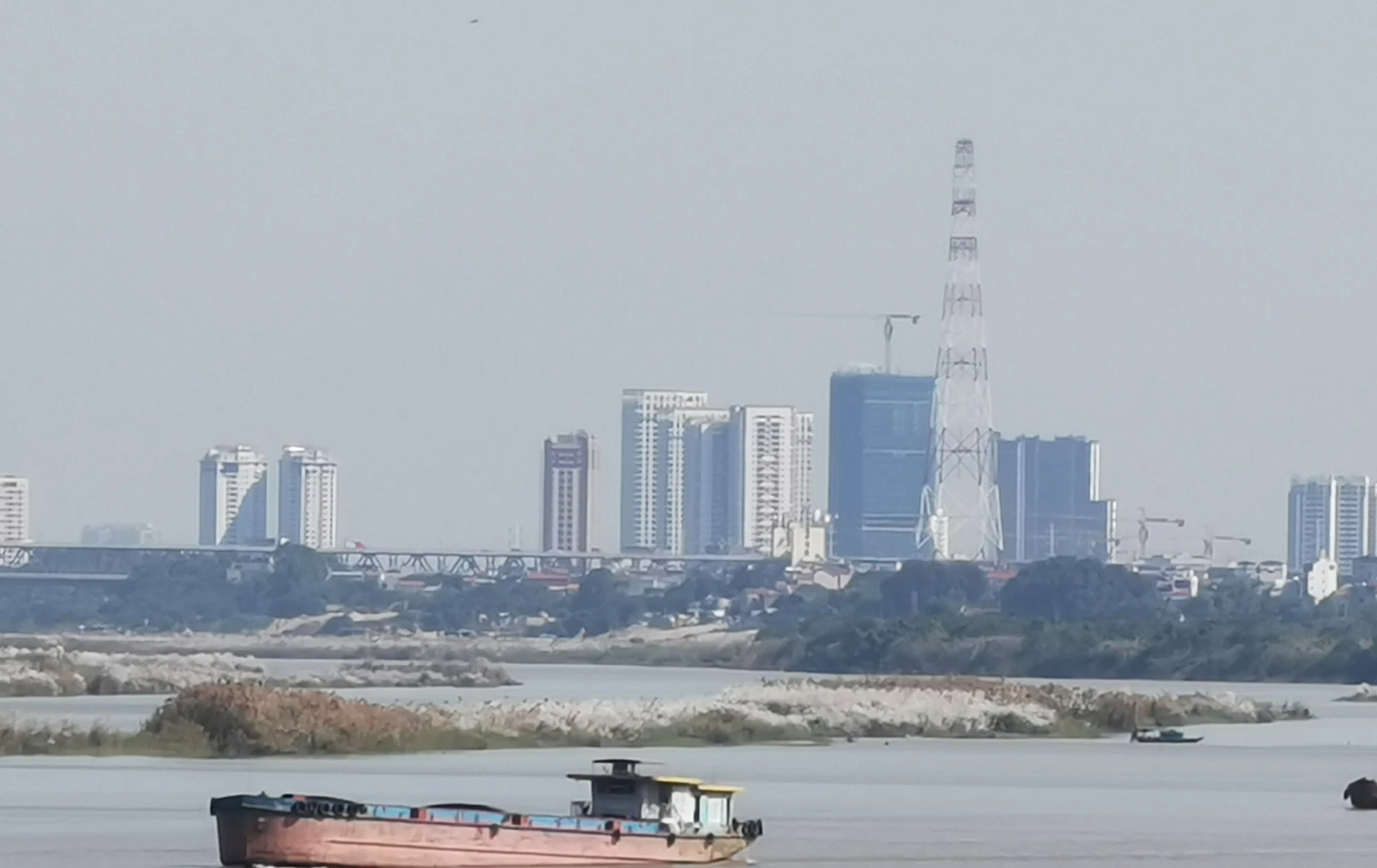 Hà Nội đẩy nhanh quy hoạch phân khu đô thị sông Hồng, bất động sản ven sông hưởng lợi? - Ảnh 1.