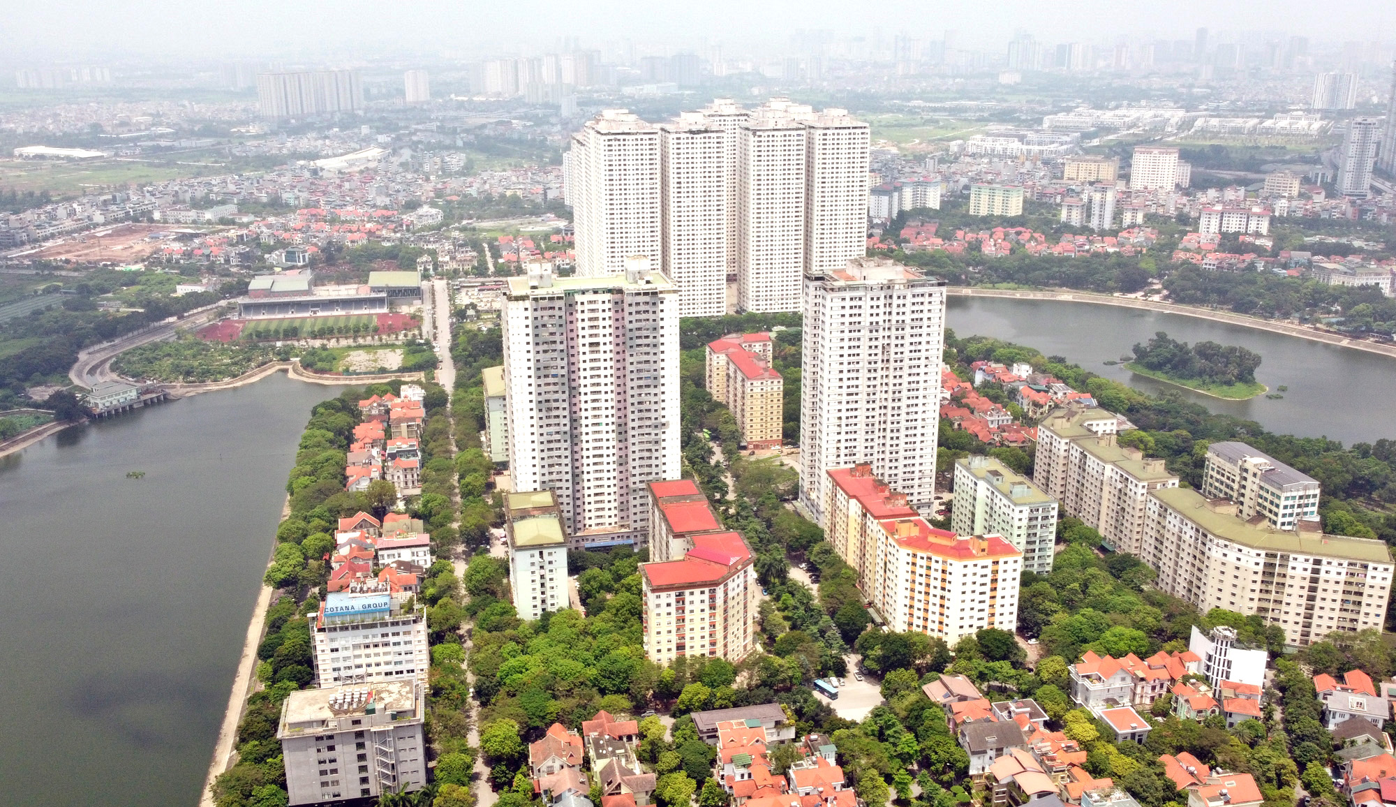 Cận cảnh những 'bán đảo' ngay giữa trung tâm Hà Nội - Ảnh 12.