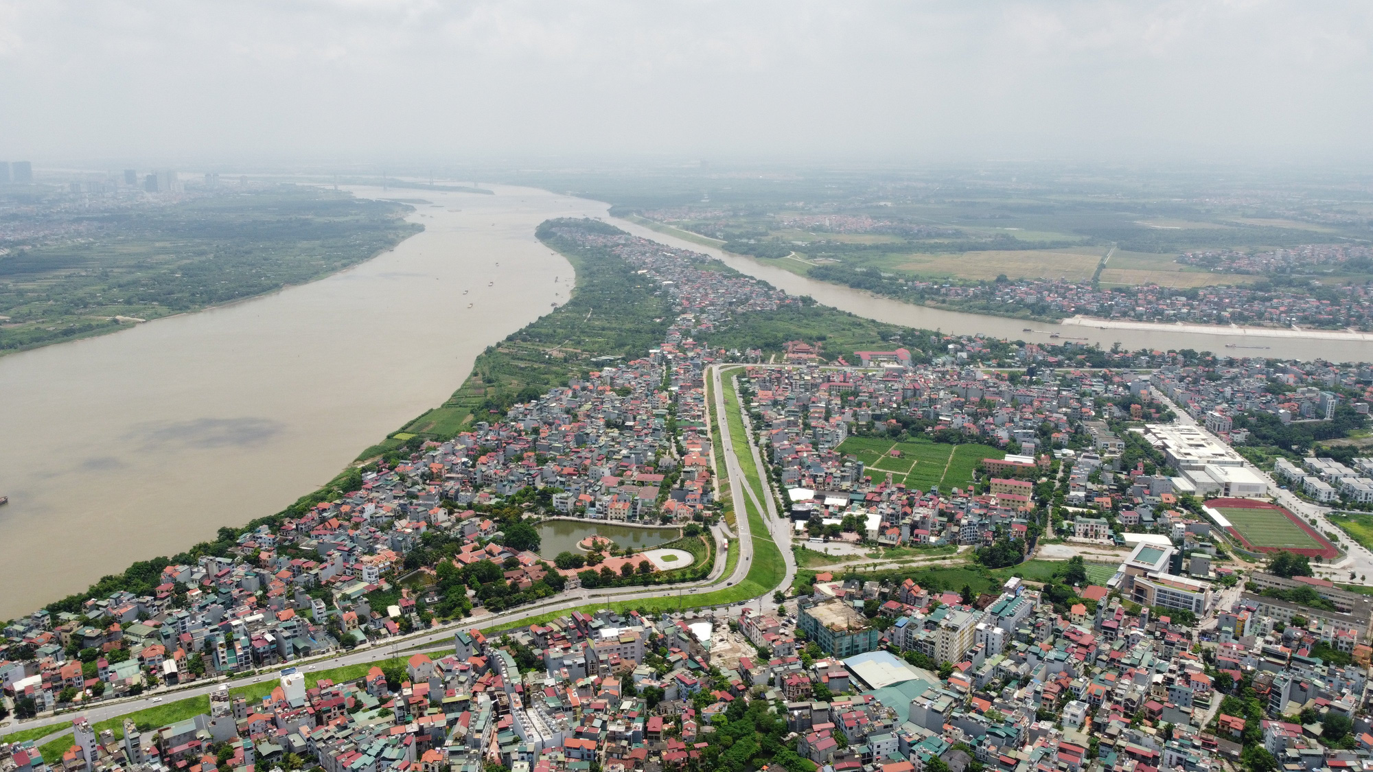 Quy hoạch phân khu đô thị sông Hồng: Di dời khu dân cư Bắc Cầu, Bồ Đề, nâng cấp đê chống lũ - Ảnh 1.