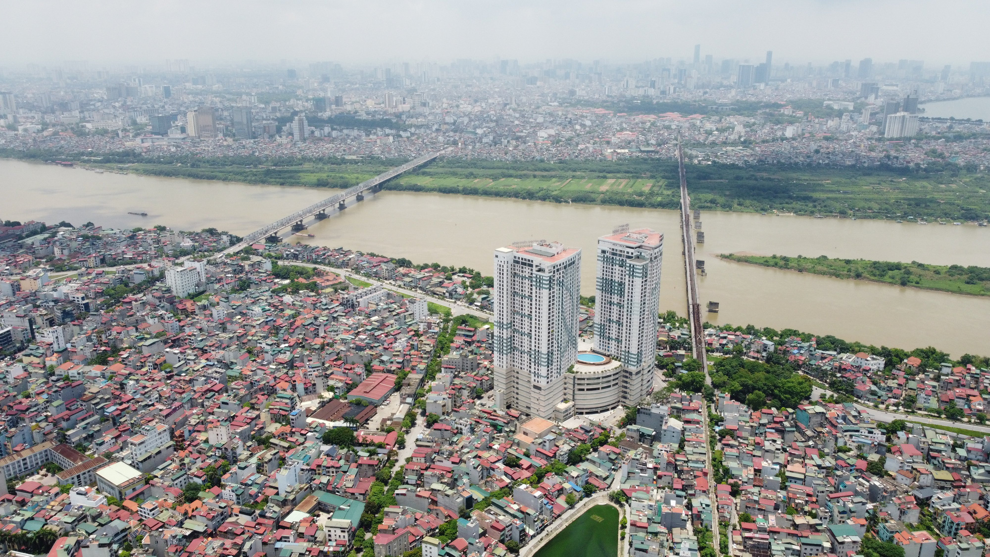 Quy hoạch phân khu sông Hồng: 5 khu dân cư dự kiến di dời, 26 khu vực giữ nguyên  - Ảnh 1.