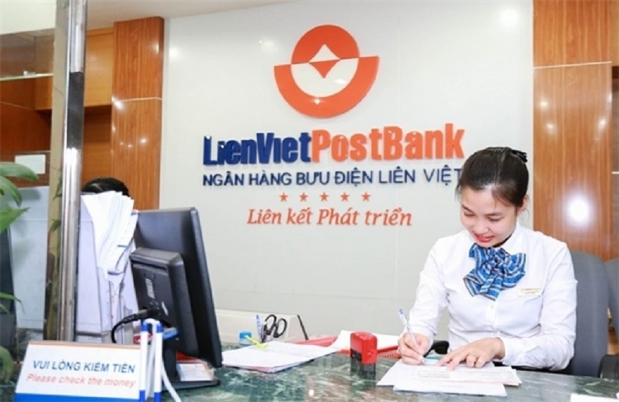 Lãi suất ngân hàng LienVietPostBank tháng 7/2021 giảm tại nhiều kỳ hạn - Ảnh 1.