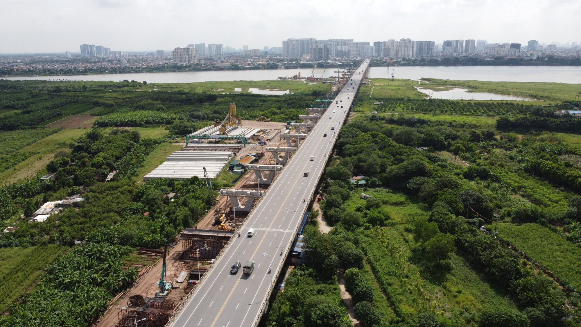 Hà Nội chi hơn 83.000 tỷ đồng vào 255 dự án giao thông, đầu tư nhiều tuyến vành đai và cầu - Ảnh 2.