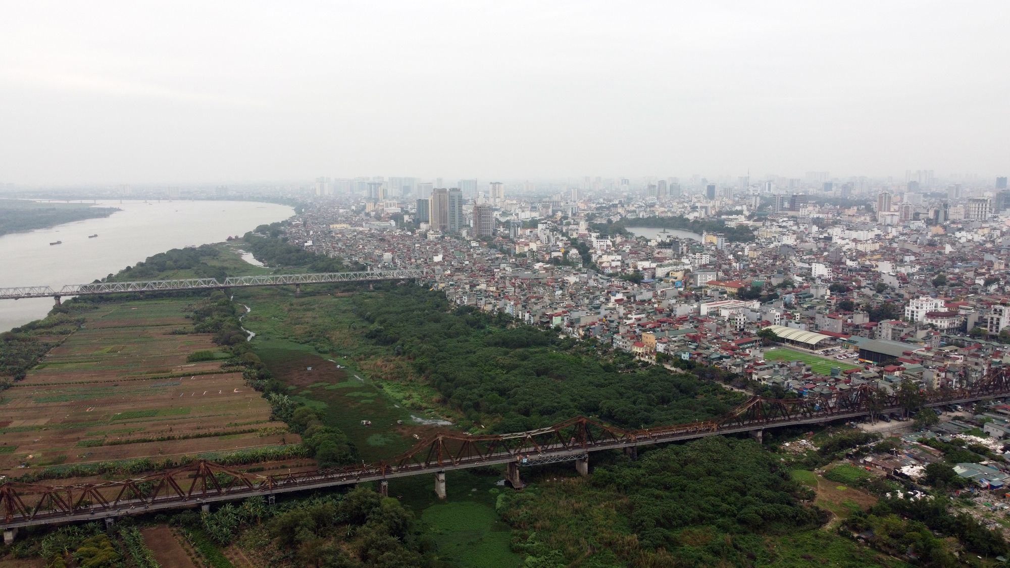 Cận cảnh khu vực bãi giữa sông Hồng dự kiến làm công viên văn hóa, du lịch - Ảnh 4.