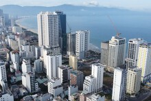 Cao ốc mọc lên ngày càng nhiều ở ven biển Đà Nẵng