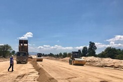 Ký kết gói thầu xây lắp XL1 trị giá 3.800 tỷ đồng dự án cao tốc Quảng Ngãi - Hoài Nhơn