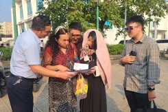 Neo người tham dự, chợ đất Hoài Đức vẫn 'căng như dây đàn': Lô trúng cao nhất hơn 16 tỷ, gấp 15 lần khởi điểm
