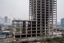 Bộ Xây dựng yêu cầu Vicem hoàn thiện tháp nghìn tỷ 'đắp chiếu' chục năm