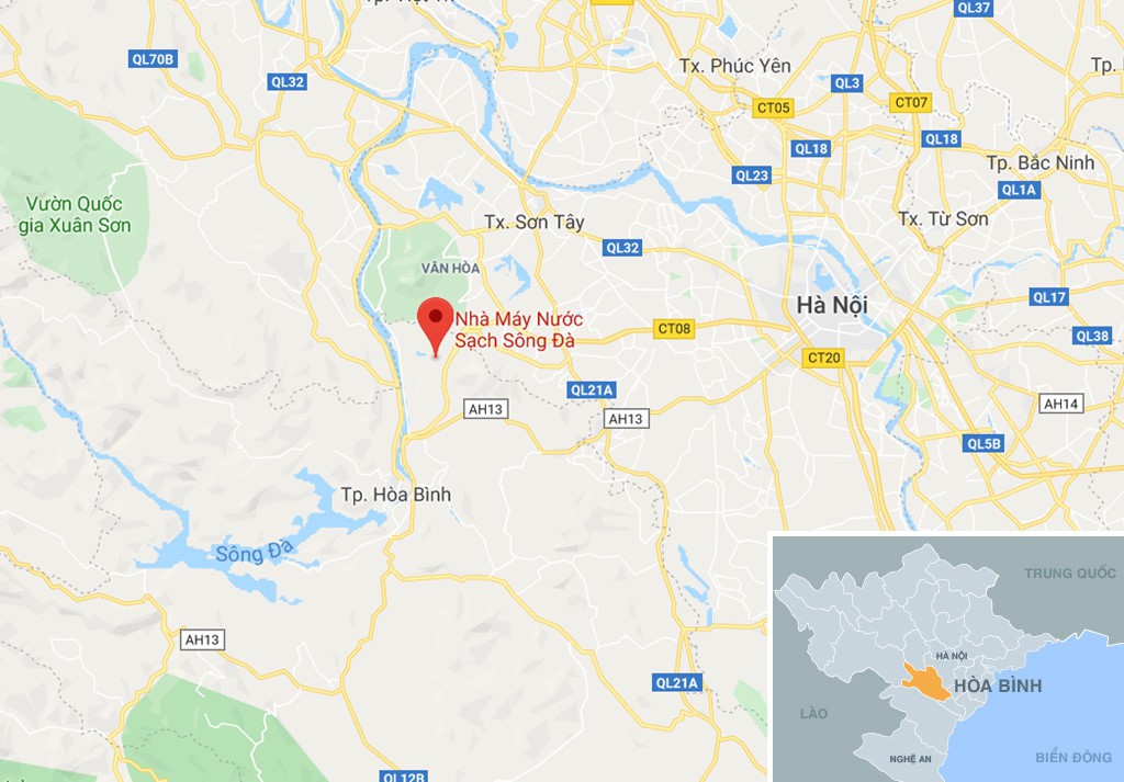 Dòng suối gần nhà máy nước sông Đà vẫn đen kịt sau 1 tuần bị đổ trộm - Ảnh 12.