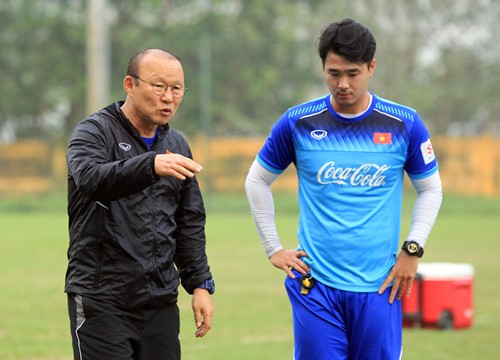 U.23 Việt Nam: Đình Trọng và Tiến Linh chỉ có thể tập nhẹ - Ảnh 4.