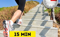 15 phút leo cầu thang mỗi ngày hoặc chăm chỉ 'crunch' với ghế giúp đánh bay mỡ bụng