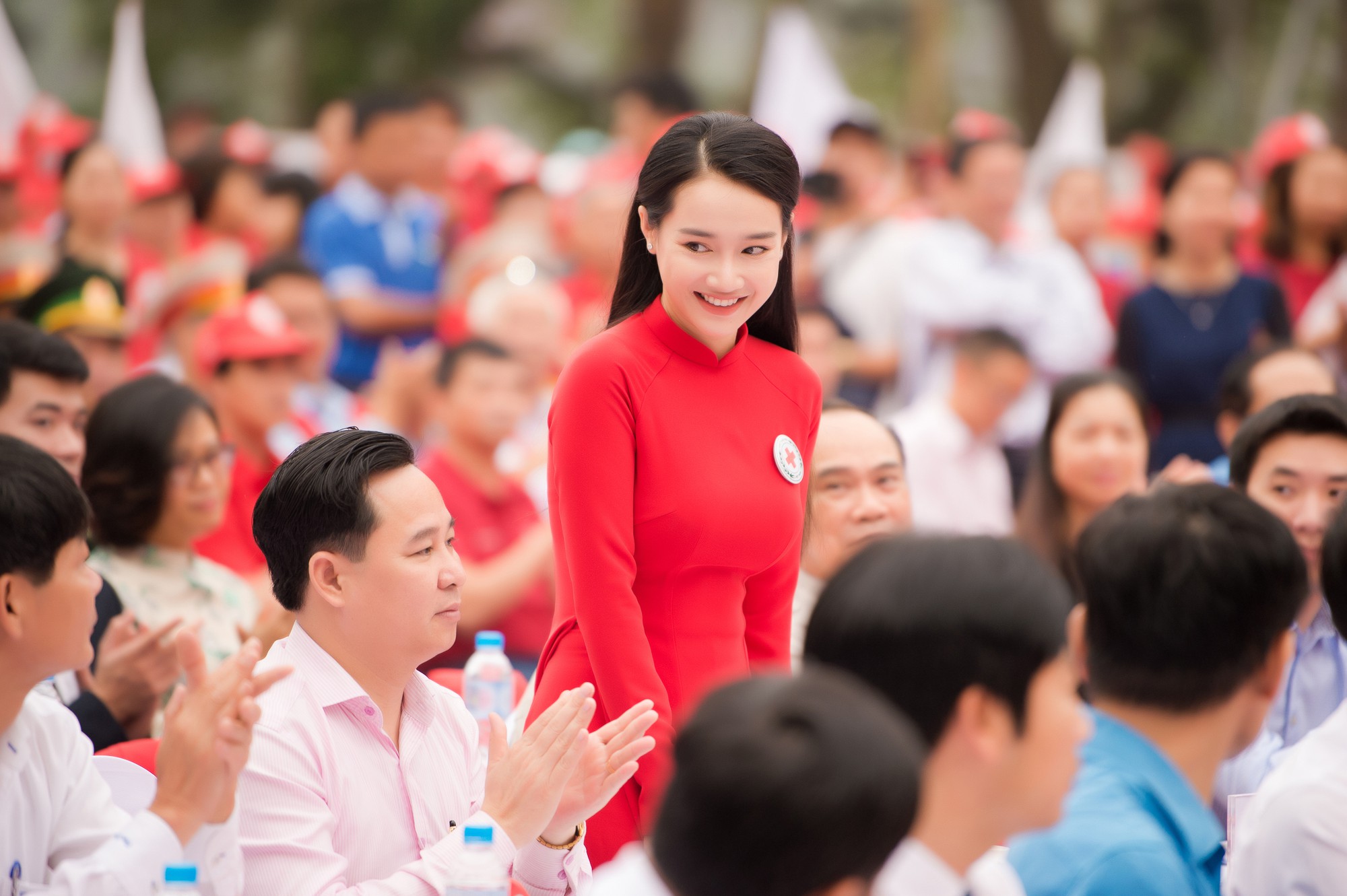 Nhã Phương vinh dự trở thành đại sứ của tháng Nhân đạo Quốc gia - Ảnh 8.