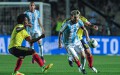 Messi 'tịt ngòi', Argentina thua cay đắng Colombia ngày ra quân tại Copa America