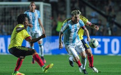 Messi 'tịt ngòi', Argentina thua cay đắng Colombia ngày ra quân tại Copa America