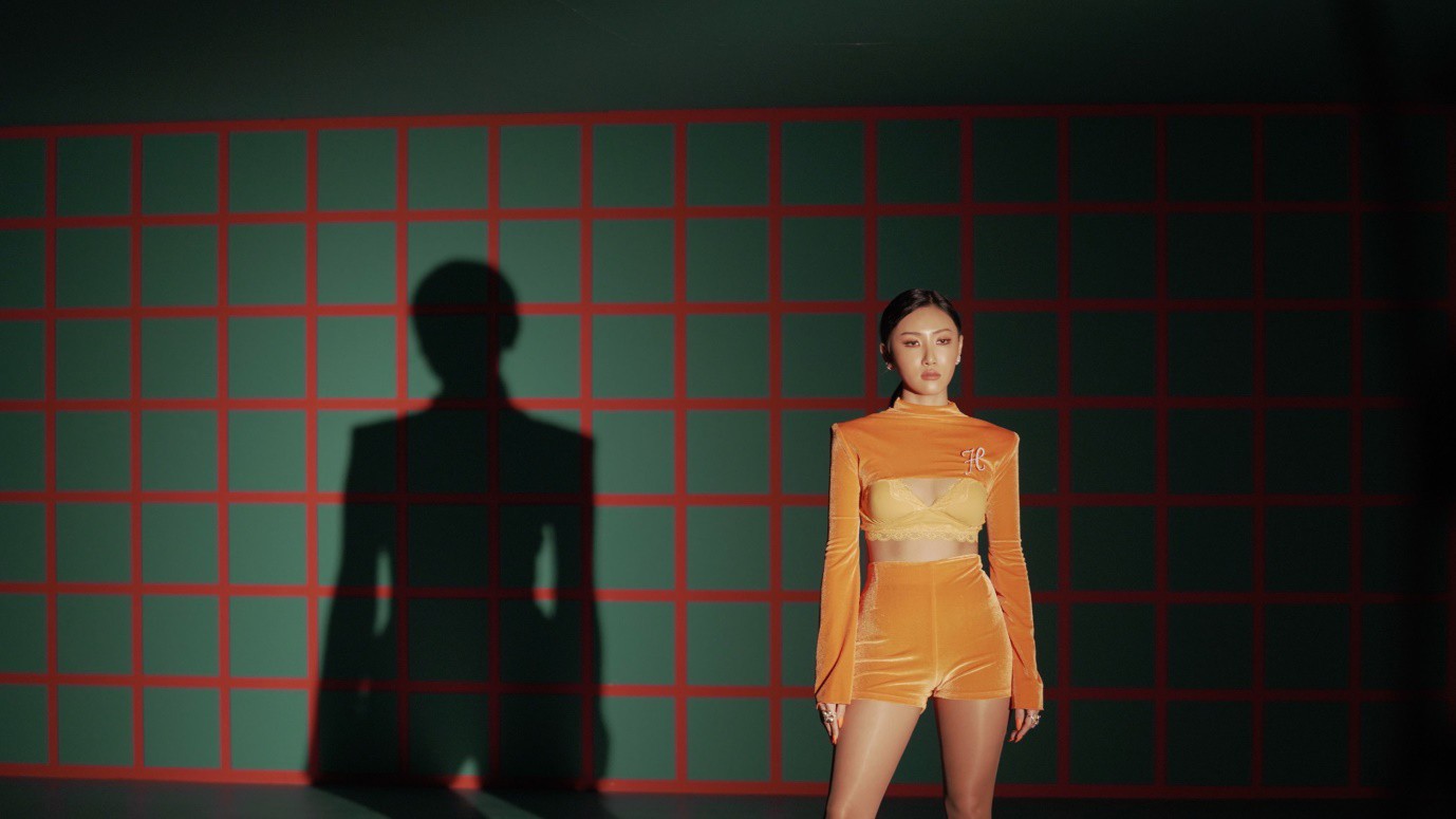 Ghen tị với những mĩ nhân Kpop sở hữu 'hông quả táo' vạn người mê - Ảnh 10.