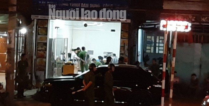 Đang khám xét nhà, công ty chủ doanh nghiệp kêu giang hồ vây xe công an - Ảnh 3.
