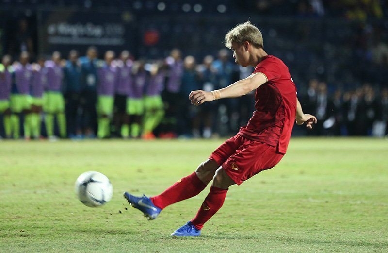 Công Phương lo không được gọi đá vòng loại World Cup - Ảnh 1.