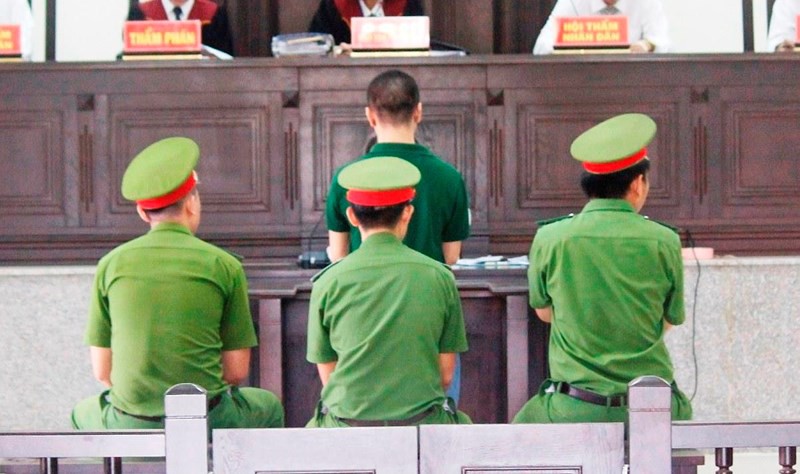 Mối tình ngang trái giữa bạn trai 15 tuổi và cô bé 12 tuổi - Ảnh 1.