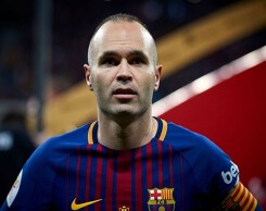 Vì Iniesta, đội tuyển Tây Ban Nha hoãn ngày công bố đội hình dự World Cup