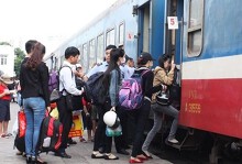 Vé tàu Tết 2019: Thêm 48 đoàn tàu, 14.500 chỗ