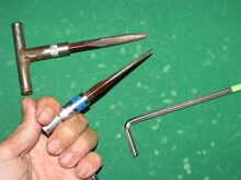 Bẻ khoá xe máy trong 30 giây