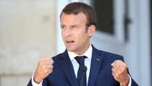 Ông Macron sẽ sớm đưa ra các biện pháp mạnh mẽ để chấm dứt phong trào 'Áo vàng'