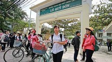 Hơn 300 học sinh khá, giỏi trượt lớp 10 công lập ở Nha Trang