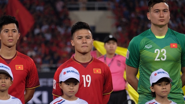 hai cau thu quyet dinh cuc dien tran ban ket viet nam vs philippines
