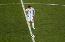 Thống kê cực thảm hại của Messi trong trận thua đậm Croatia