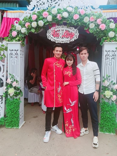 ngay 2010 ngam nhung bong hong tai sac ven toan cua lang bong da nu viet nam