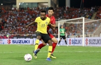 sac do nhuom san truong thpt nguyen du truoc gio chung ket viet nam vs malaysia