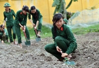 di kham nghia vu quan su can mang theo nhung gi