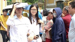 Đề thi vào lớp 10 chuyên Hóa khó, thí sinh vẫn vui vì kết thúc kỳ thi