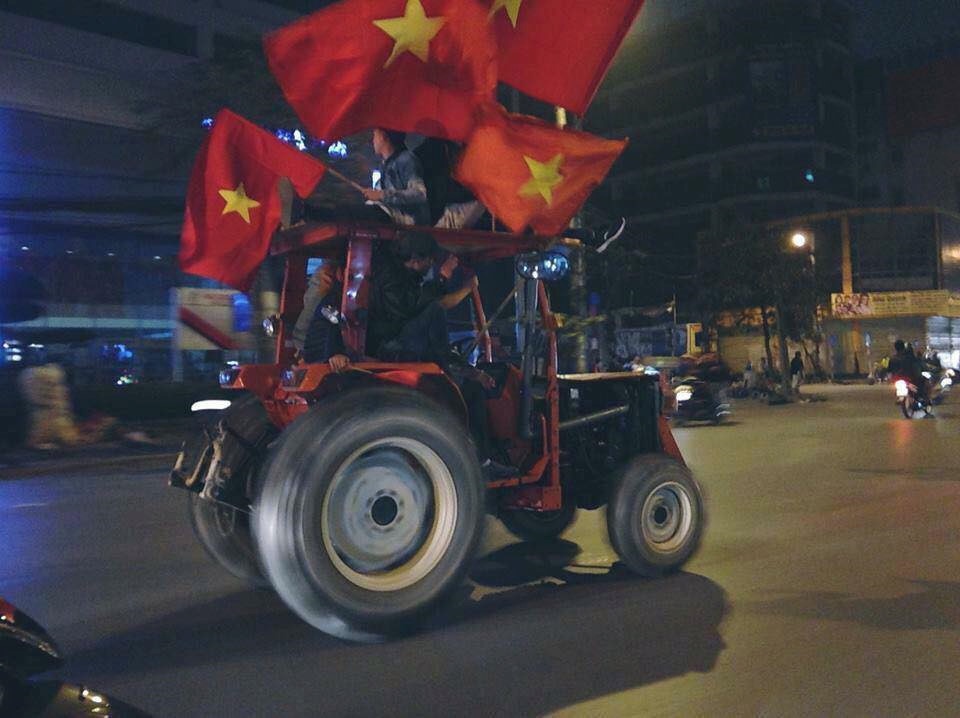 1001 cach co dong vien an mung chien thang cua olympic viet nam