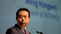 vo cuu chu tich interpol khong biet chong minh con song hay da chet