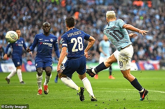 truc tiep bong da man city vs chelsea hiep 1 0 0 man xanh be tac truoc xe bus