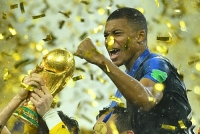 hlv hay nhat nam cua fifa deschamps hay zidane