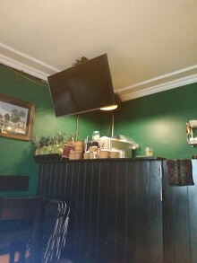 Chủ quán cafe mếu máo vì thiệt hại sau chiến thắng của U23 Việt Nam