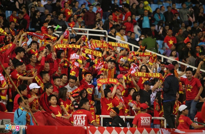 truc tiep bong da viet nam vs trieu tien hiep 2 tien linh vui ve roi san duc chinh duoc trao co hoi