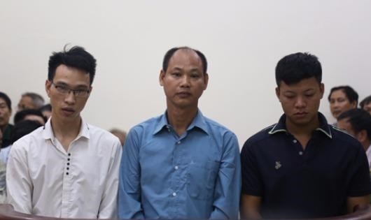 57 thang tu cho ba bi cao hanh hung thuong binh hang 24