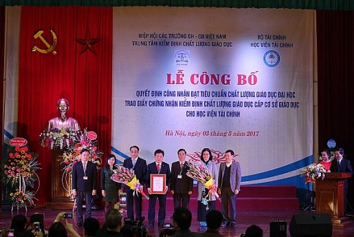 hon 96 sinh vien hoc vien tai chinh co viec lam sau khi tot nghiep