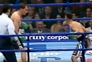VIDEO: Nhà vô địch Boxing vừa nhảy vừa đánh, làm nhục đối thủ ngay trên võ đài