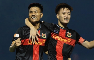 Hoàng Đức tỏa sáng, Ninh Bình tiếp tục dẫn đầu V-League
