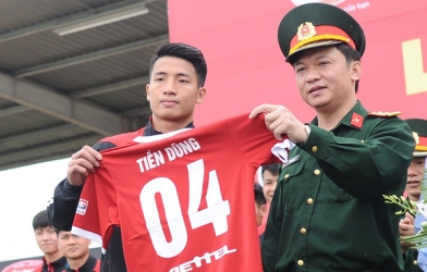 Trọng Đại, Tiến Dũng nhận bằng khen của Bộ Quốc Phòng
