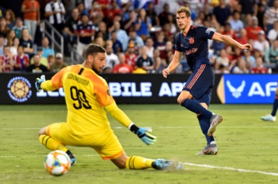Bayern Munich giành chiến thắng tối thiểu trước AC Milan