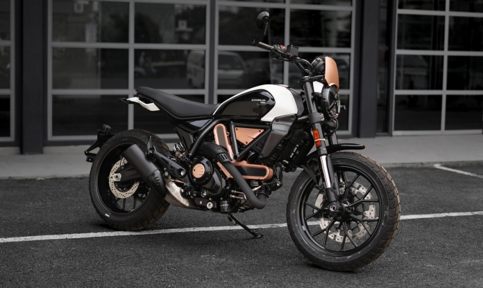 Ducati Scrambler Rizoma - Phiên bản kỷ niệm 10 năm về Việt Nam, giá ngang SUV hạng A
