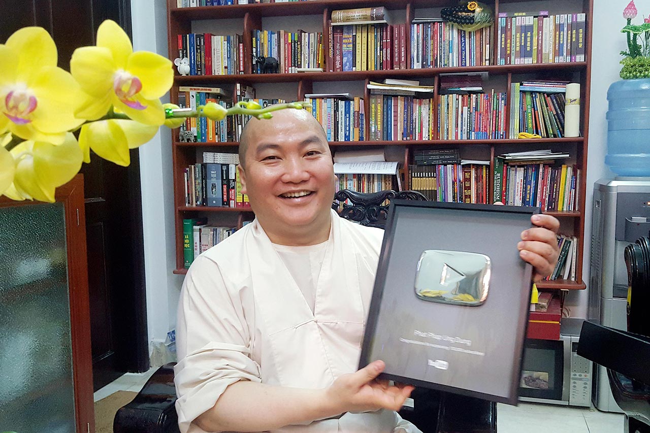Kênh Phật Pháp Ứng Dụng Đạt Được Nút Play Bạc Youtube - 1
